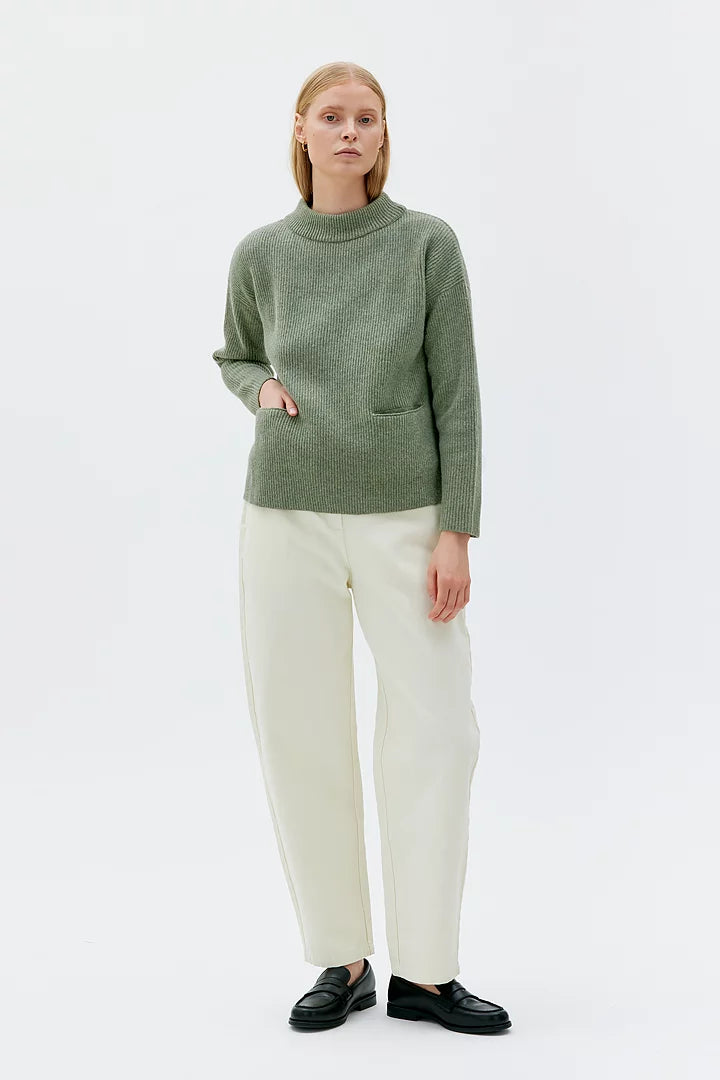 Helga lambswool pocket sweater - Laurel green