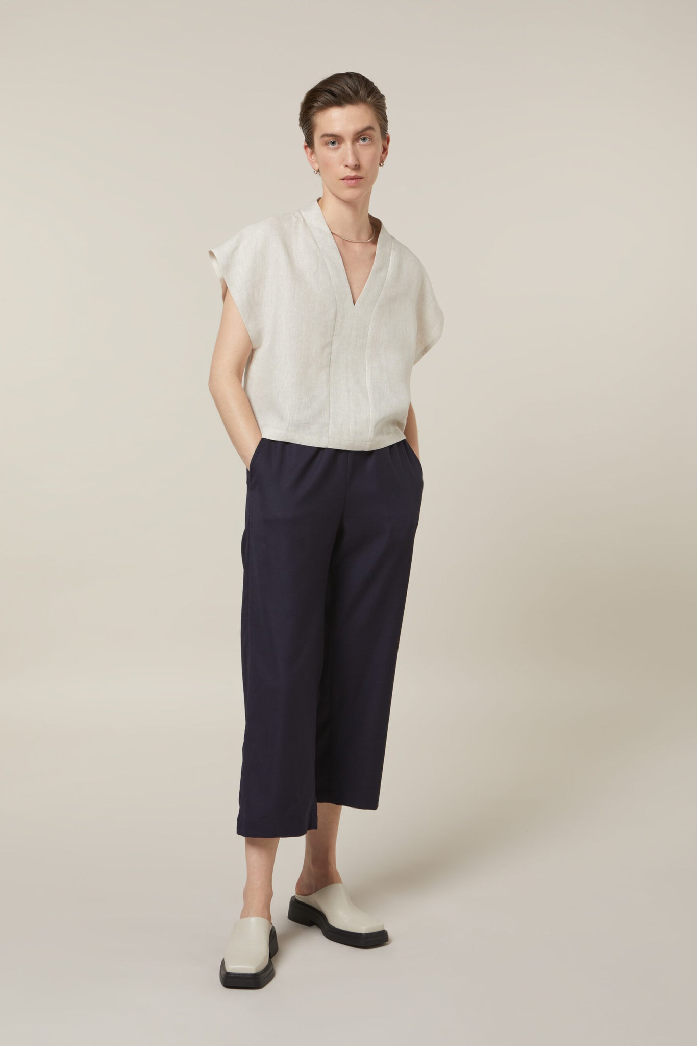 Cropped Trousers - Dark Blue