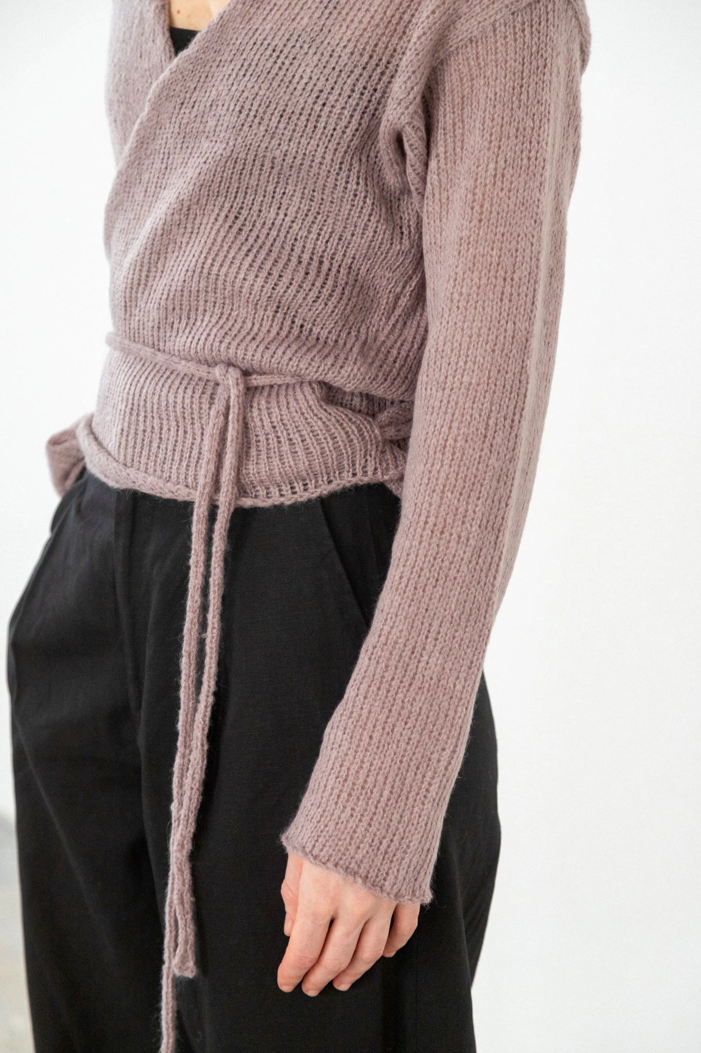 CROSS MOHAIR CARDIGAN - Red/Black
