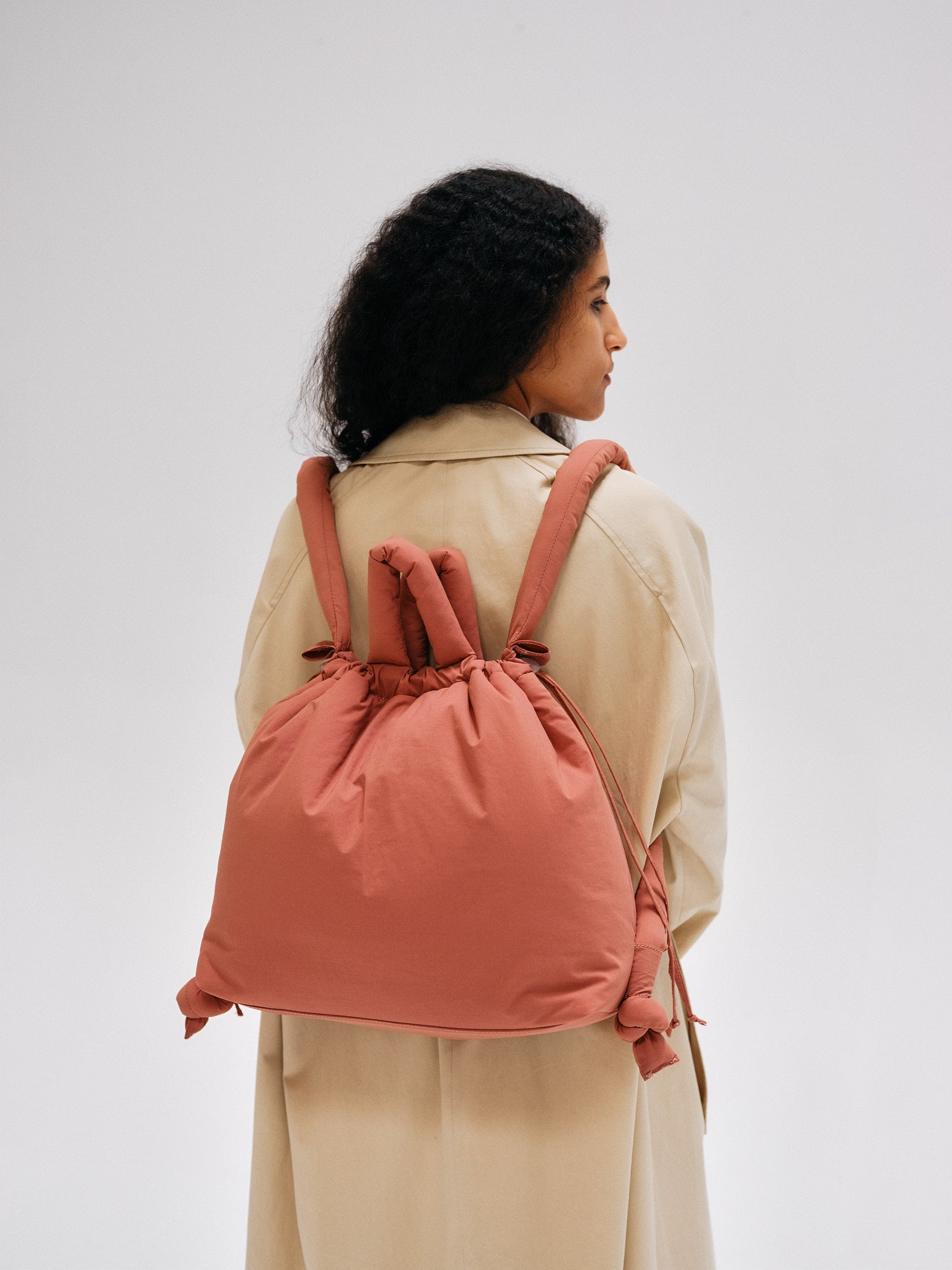 ONA SOFT BAG - soft peach