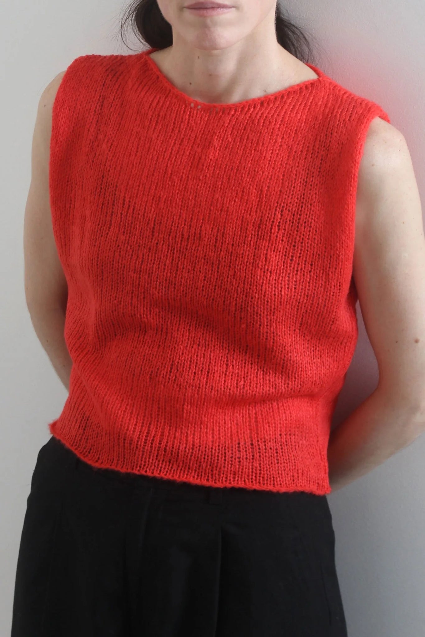 TRAPEZOID MOHAIR VEST - Red