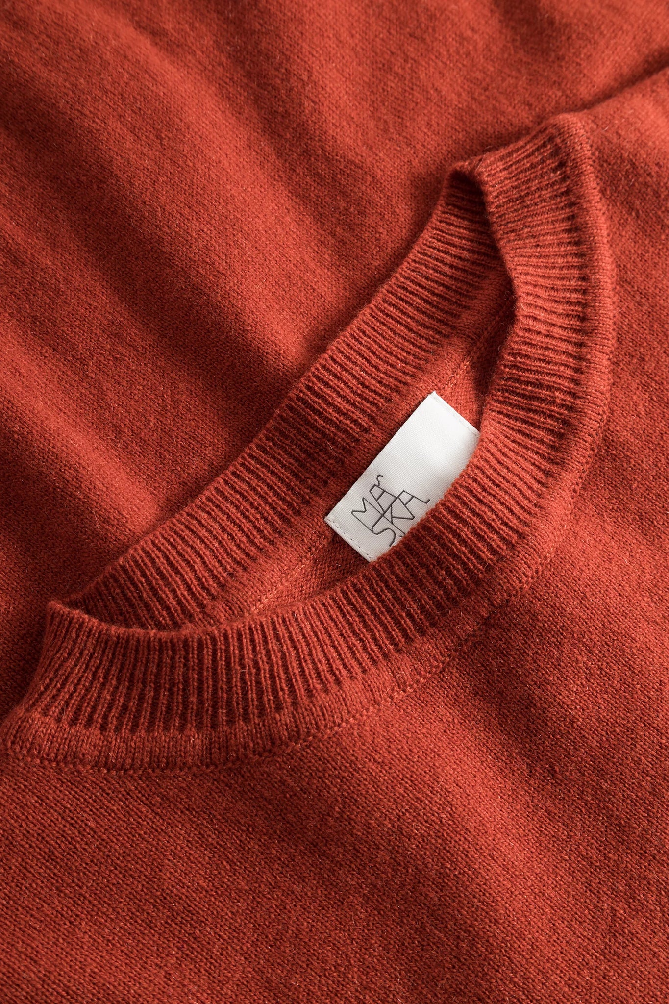 Ior cashmere wool sweater – Ember Red