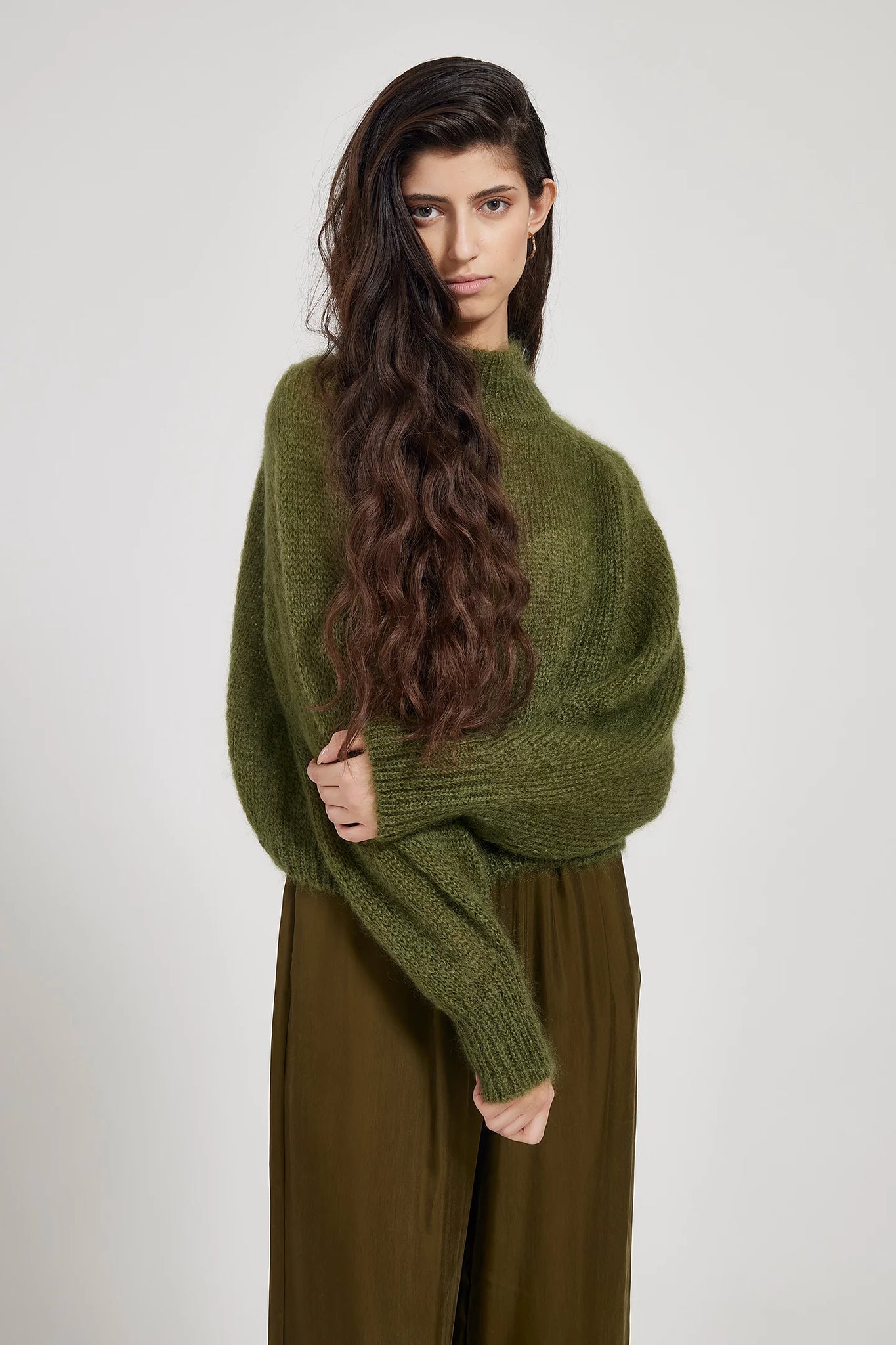 Faye chunky mohair silk sweater – Lizard green