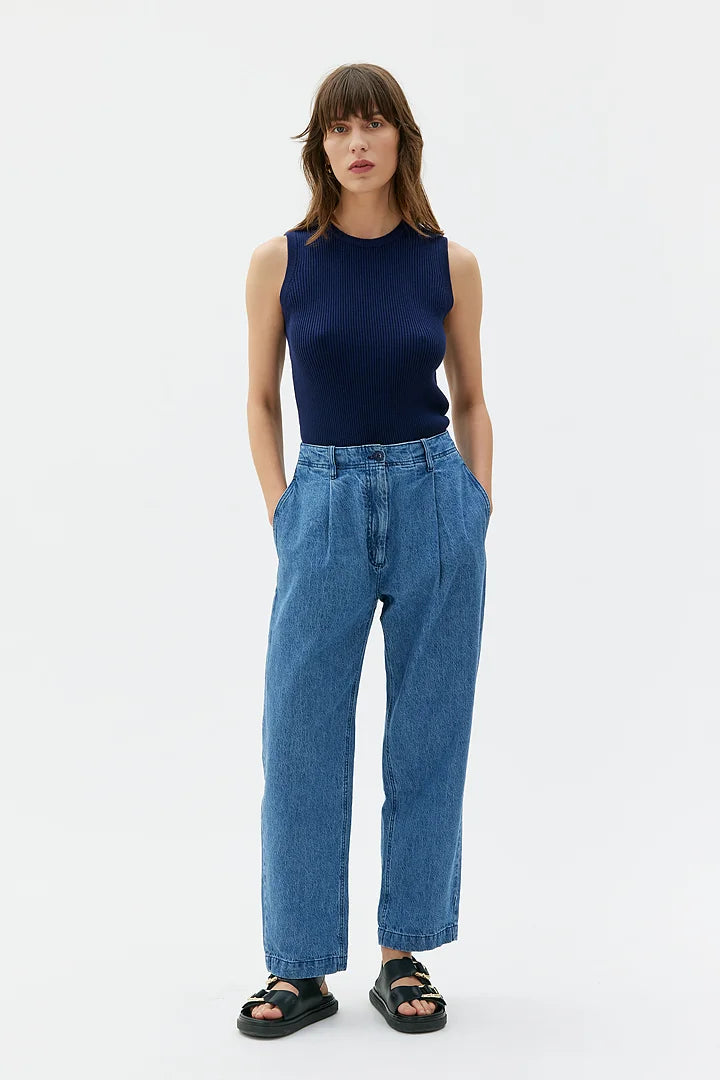 Lenos Curved Leg Pleated Trouser - Light indigo