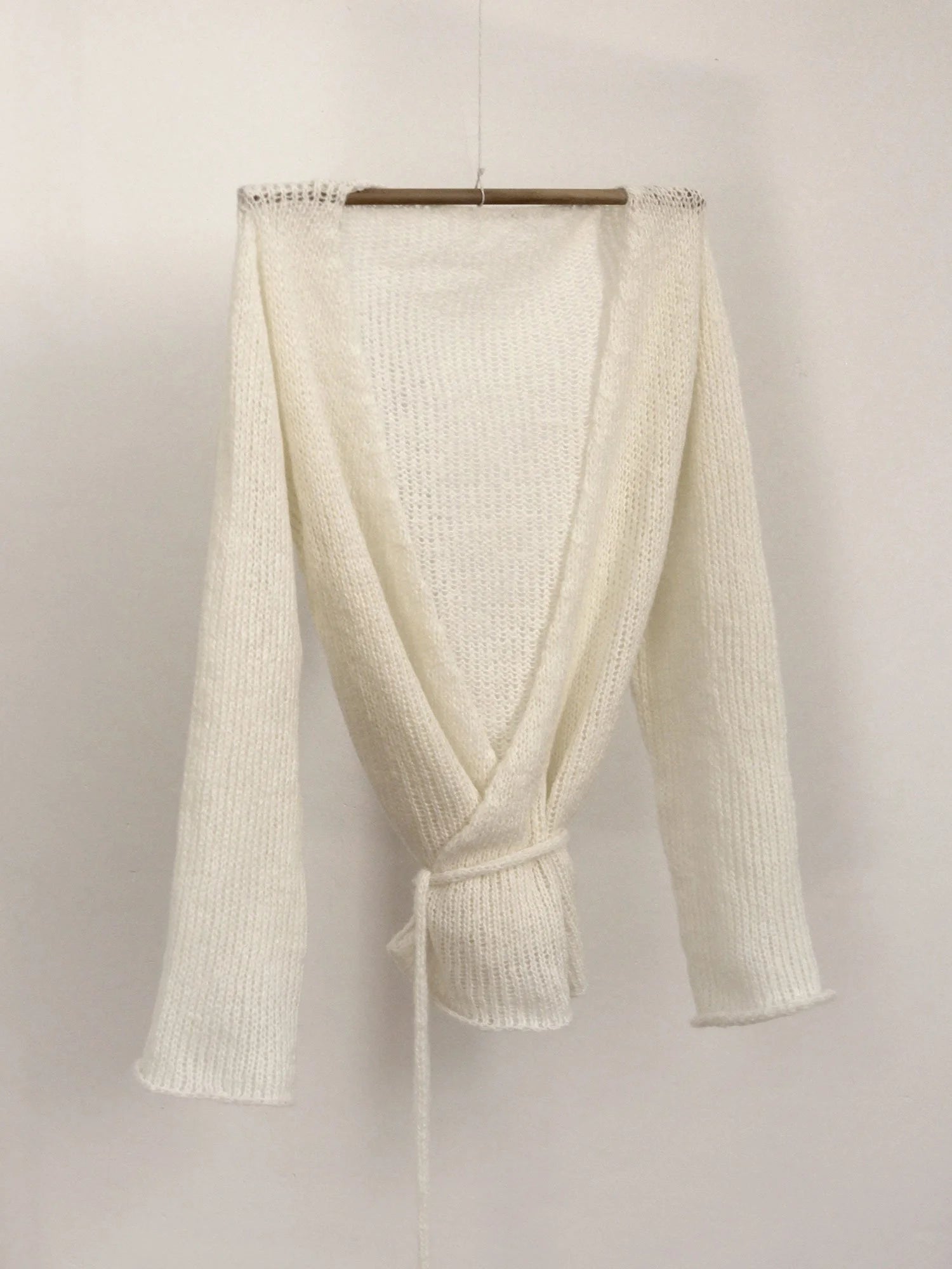 CROSS MOHAIR CARDIGAN - Red/Black