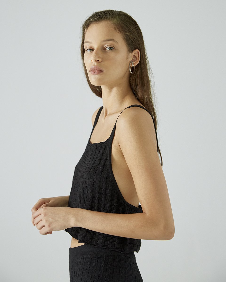 Yune Black Top