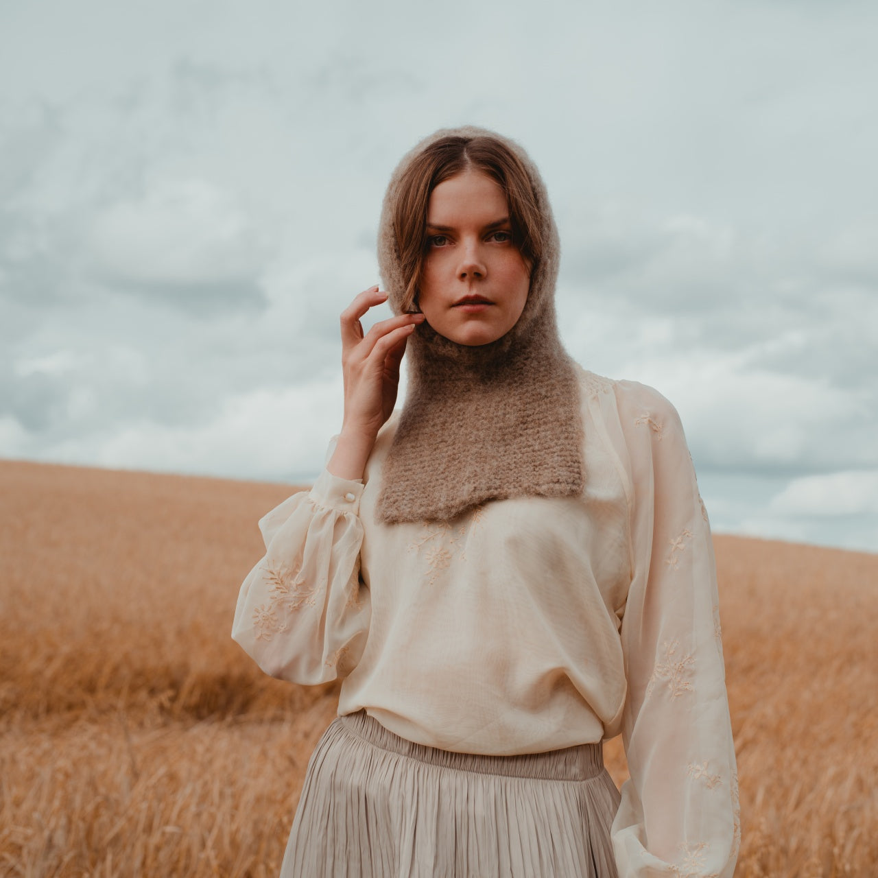Hiekka Halla Hood - Nat light brown