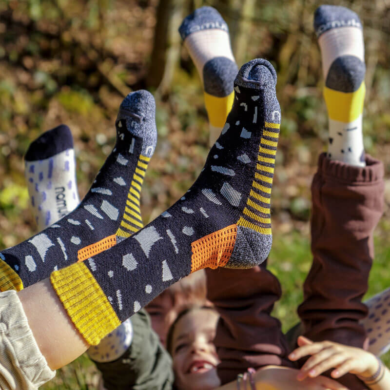 Peak Merino Wandersocken True Navy / Super Lemon