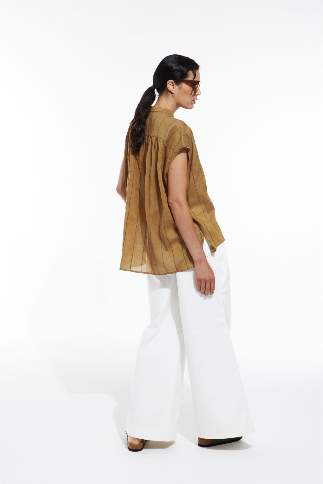 KHAKI ADELE GOBI TOP